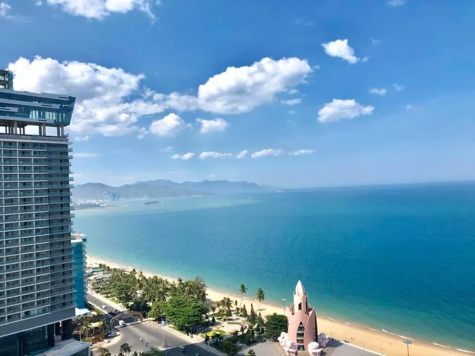 Panorama Ocean View Luxury Apartment 芽庄 越南